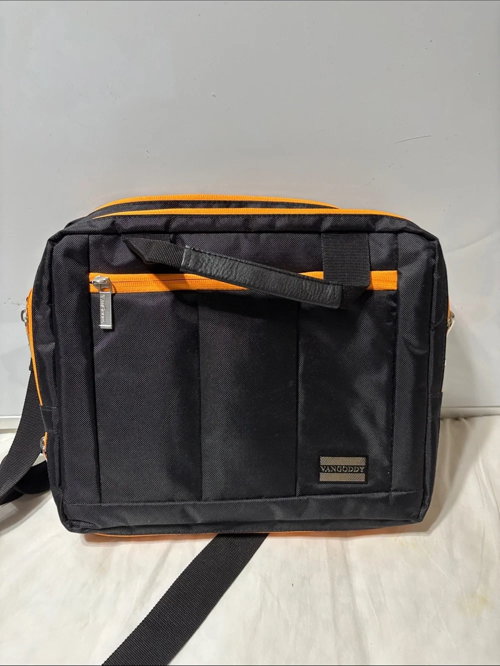 Vangoddy EL Prada 4 in 1 hybrid backpack/messenger bag/briefcase. NWOT